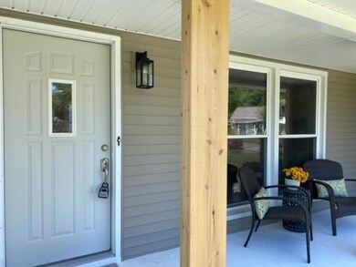 4222 29th St, Columbus, IN 47203 - photo 6