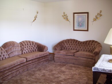 104 Joann Dr, Archbald, PA 18403 - photo 3