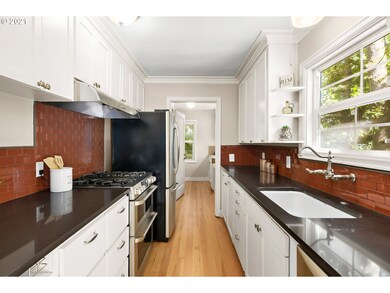 4104 Lakeview Blvd, Lake Oswego, OR 97035 - photo 7