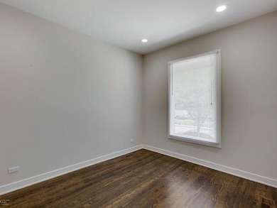 5434 N Ashland Ave unit 2, Chicago, IL 60640 - photo 2