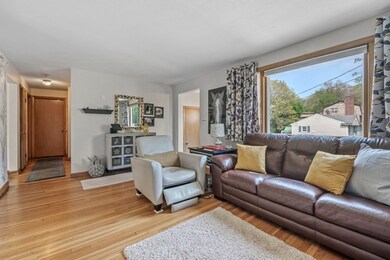 4 Graybriar Ln, Lynn, MA 01902 - photo 5