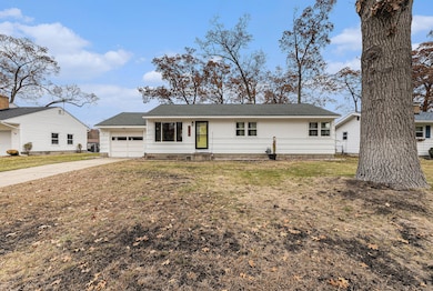 1674 Columbus Ave, Norton Shores, MI 49441 - photo 2