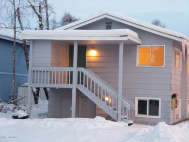 843 E 12th 001
