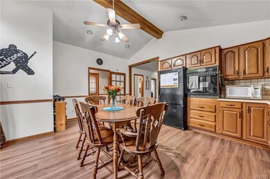 373 E Stenzil St, North Tonawanda, NY 14120 - photo 5