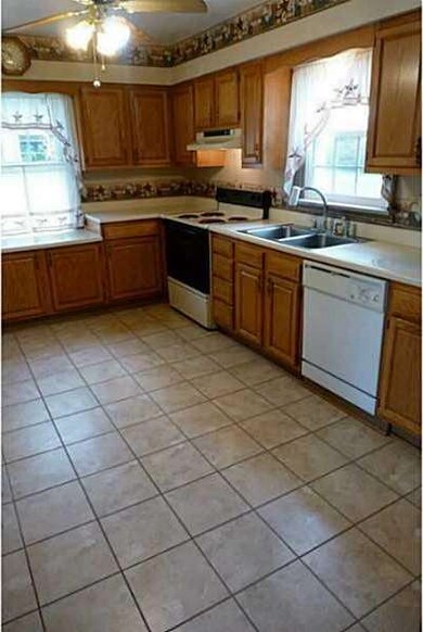 Kitchen. eat in kitchen.
