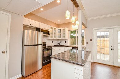 An island ready for you to prepare your next meal