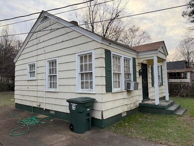 View of home's exterior