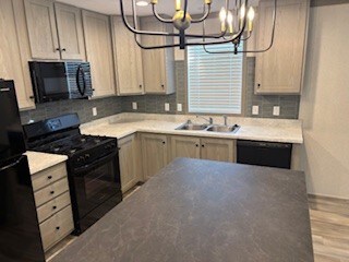 349 Stratford Ct unit 349, Dimondale, MI 48821 - photo 2