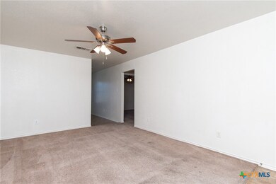 405 Bermuda unit B, Copperas Cove, TX 76522 - photo 3