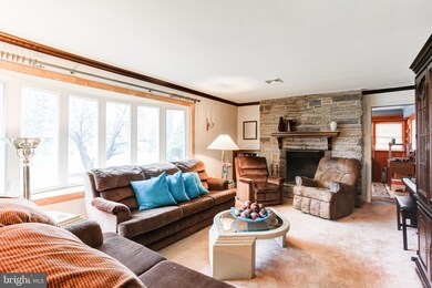 114 E Glenn Rd, Hershey, PA 17033 - photo 6