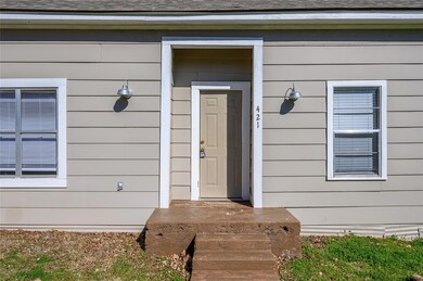 421 W Heron St, Denison, TX 75020 - photo 6