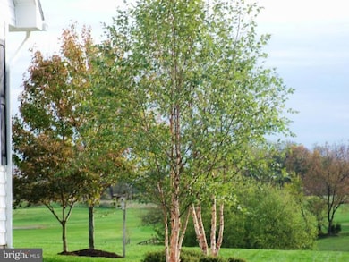 747 Shannon Dr N, Greencastle, PA 17225 - photo 2