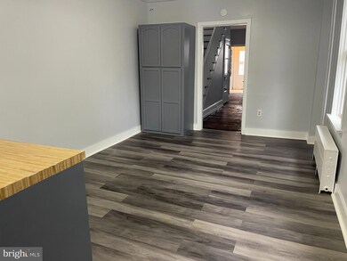 441 S 6th St, Reading, PA 19602 - photo 6