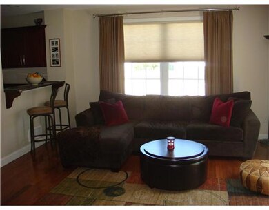 660 Cottage St unit 1, Pawtucket, RI 02861 - photo 3