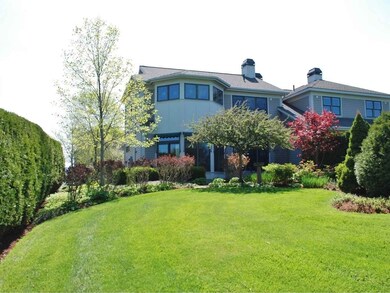 579 Golf Course Rd, South Burlington, VT 05403 - photo 2