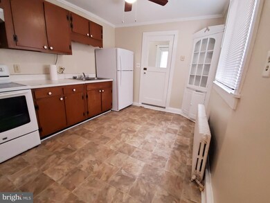 2902 Michigan Ave, Halethorpe, MD 21227 - photo 6