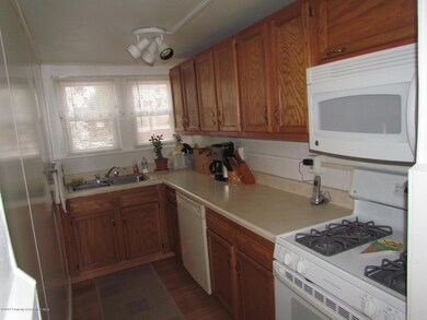 311 N Garfield Ave, Scranton, PA 18504 - photo 2