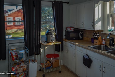 311 Everly, BG-04