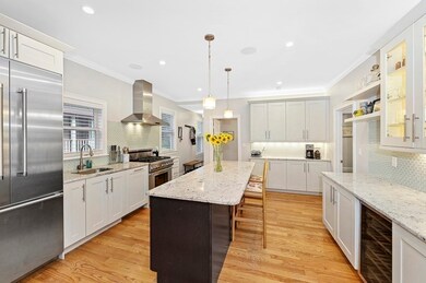 9 Bartlett Crescent unit 1, Brookline, MA 02446 - photo 7