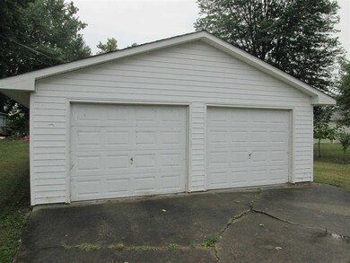 1153 SE A St, Linton, IN 47441 - photo 2