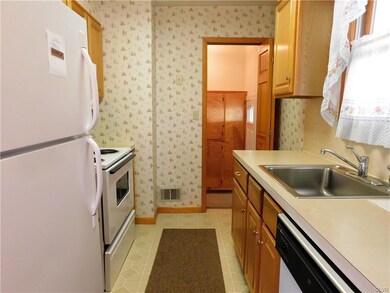 1558 Farm Ln, Bethlehem, PA 18018 - photo 7