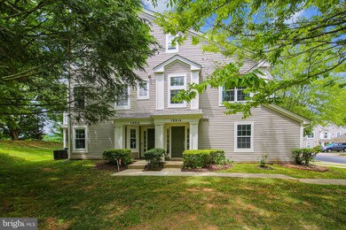 19912 Gateshead Cir, Germantown, MD 20876 - photo 2