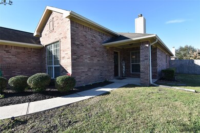 389 Ward Ln, Alvin, TX 77511 - photo 2