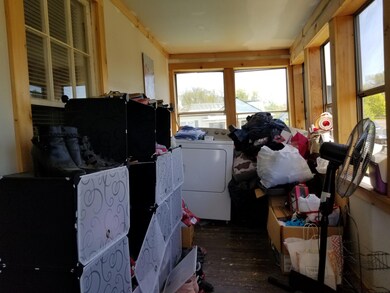 Top Unit Enclosed Porch