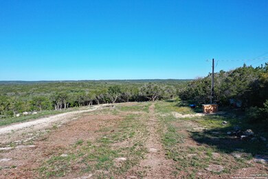 725 County Road 246, Hondo, TX 78861 - photo 6