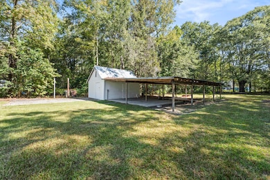 136 West St, Moncks Corner, SC 29461 - photo 4