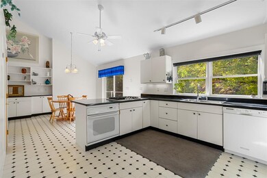 85 Souhegan St, Milford, NH 03055 - photo 3