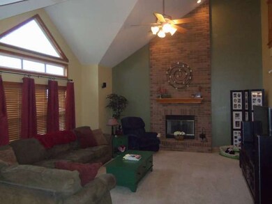 13202 Vicarage Dr unit 2, Plainfield, IL 60585 - photo 5