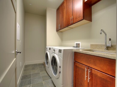 The Commencement unit 208, Ruston, WA 98407 - photo 4