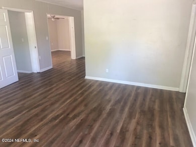 6706 Peter Rabbit Dr N, Jacksonville, FL 32210 - photo 4