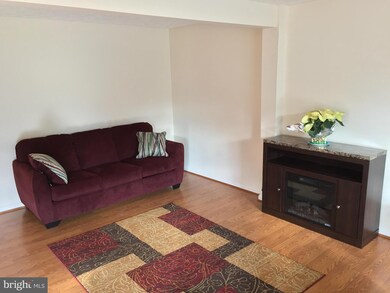 8602 Pine Meadows Dr, Odenton, MD 21113 - photo 2