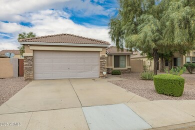 13430 W Port Royale Ln unit 7, Surprise, AZ 85379 - photo 3