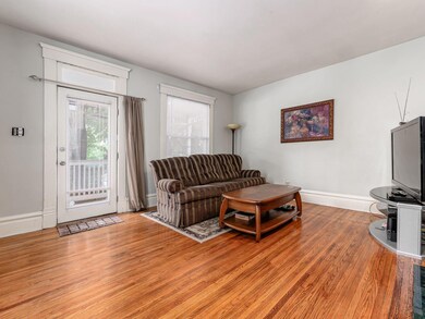 007_f5ea52b_N978 N 4th St 002