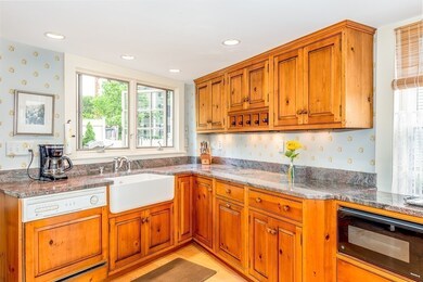 20 Middle St, Marblehead, MA 01945 - photo 3