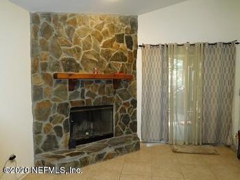 8804 Townsquare Dr S, Jacksonville, FL 32216 - photo 7