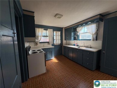 525 N Leh St, Allentown, PA 18104 - photo 6