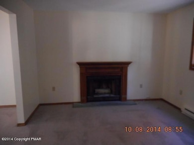 1140 Country Place Dr, Tobyhanna, PA 18466 - photo 4