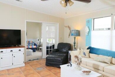 7 1021 Sebastian Rd - Living Room Porchj