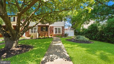 129 Jenkins Ave, Lansdale, PA 19446 - photo 2