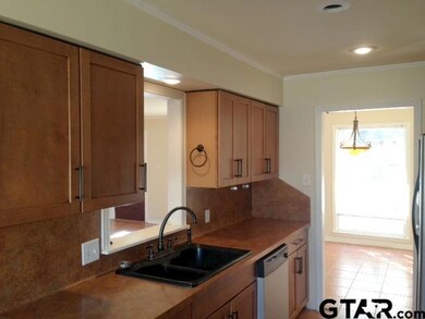 525 525 Beechwood, Tyler, TX 75701 - photo 7