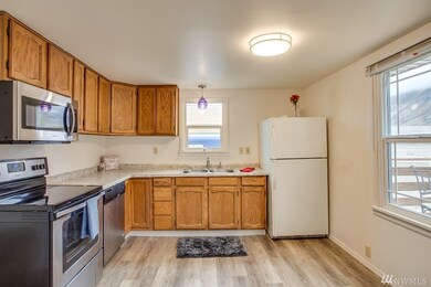 520 Rock Island Rd, East Wenatchee, WA 98802 - photo 4