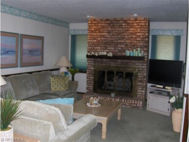 Family room w/gas fire place.