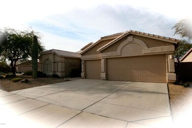 CORNER LOT & 3 CAR GARAGE