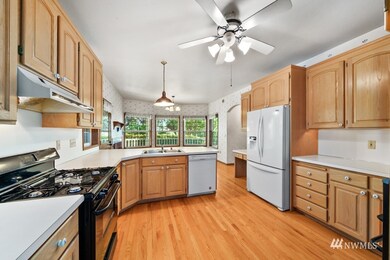 2219 Kibler Ave, Enumclaw, WA 98022 - photo 5