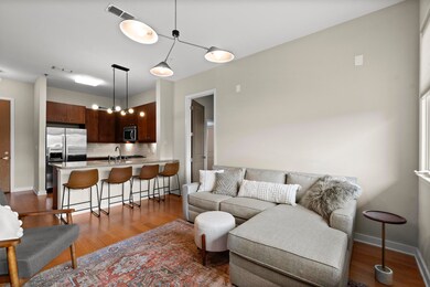 1 Northshore apt 335 10