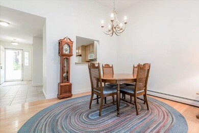 7 Dining area (2)